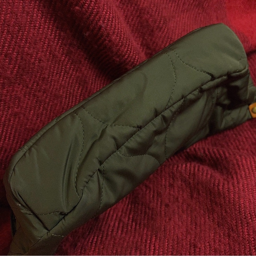 Parker Thatch Quilted Cross Your Heart Sling Bag Olive Nylon Rare - Picture 10 of 16